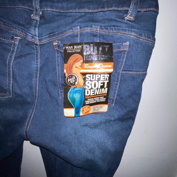 Sirens size 15 booty accentuating Jeans Tags on - Picture 4 of 4